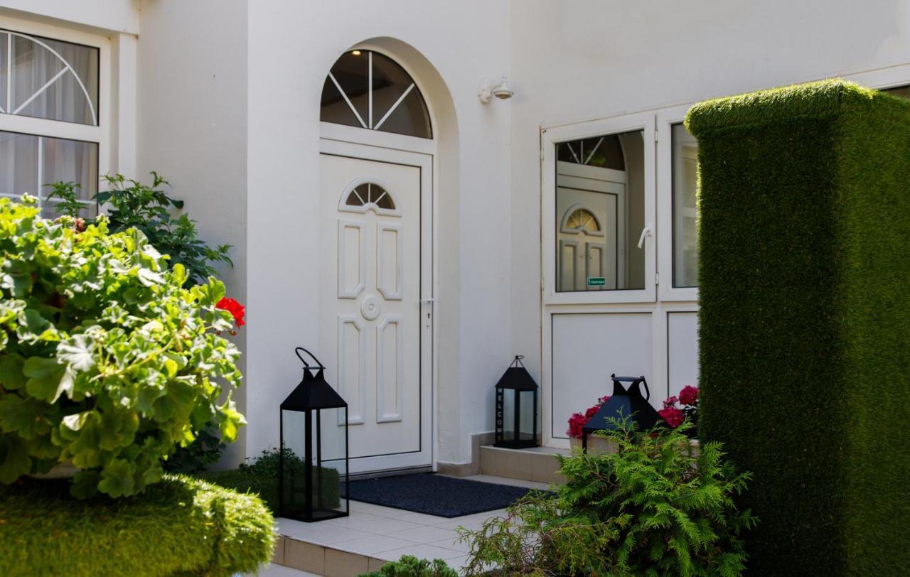 Villa Marina Inn Шиофок Экстерьер фото