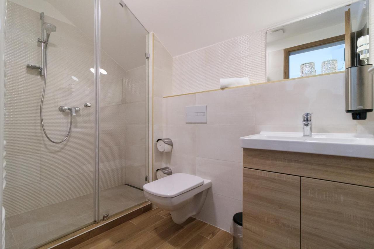 Villa Marina Inn Шиофок Экстерьер фото